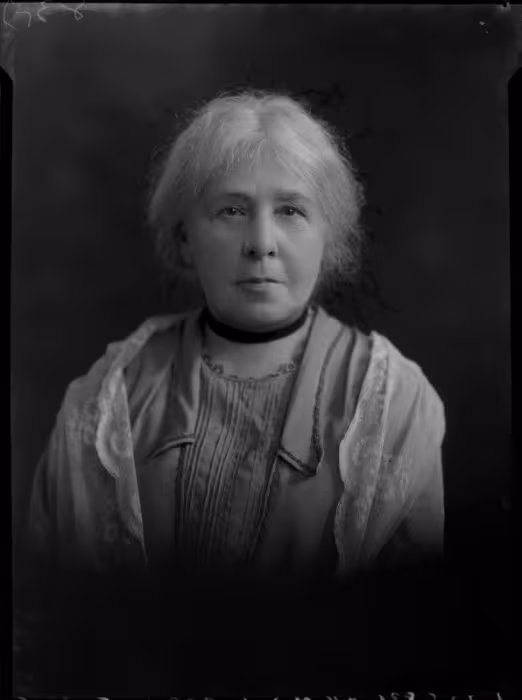 Portrait de Margaret Alice Murray